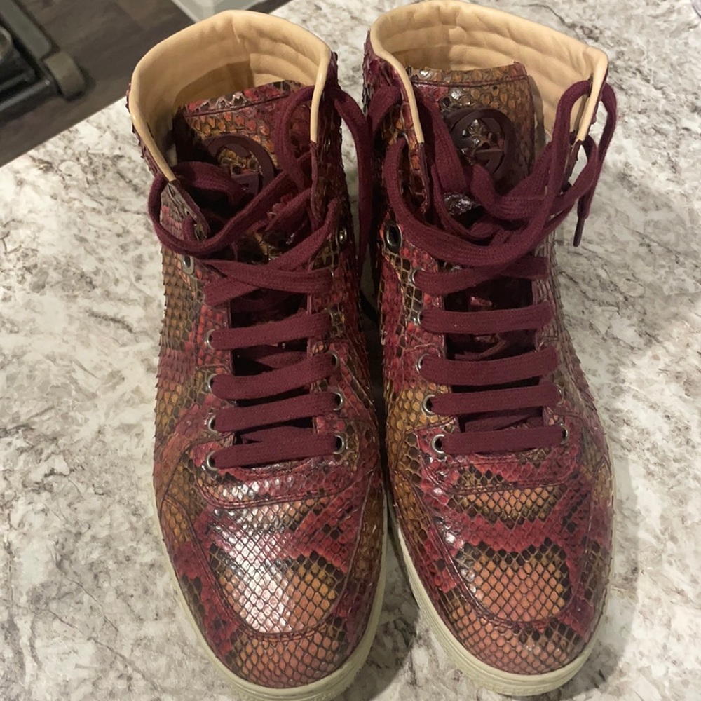Python print Gucci sneakers 9.5G fits like US 10.5